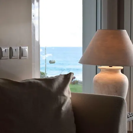 El Mar A La Vista. The Sea In Sight